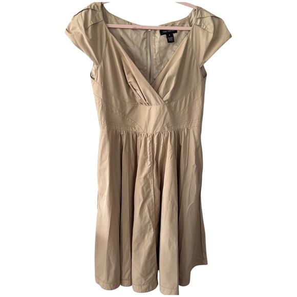 Pink Tartan Beige Vneck Knee Length Cap Sleeve Sheath Dress Size 8 - Picture 1 of 10